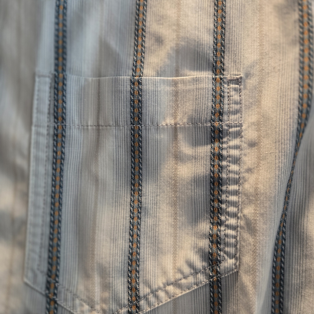 Kuhl Blue and Gray Striped Button-Down Shortsleeve Size Lg‎ Outdoor - Picture 6 of 11